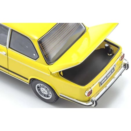 Kyosho 1/18 BMW 2002 Tii 1972
