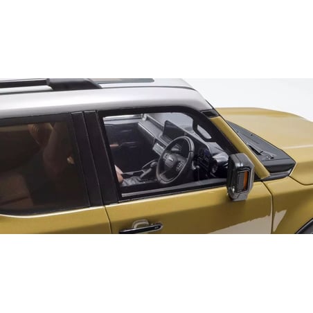 Kyosho SAMURAI 1/18  Toyota Land Cruiser 250