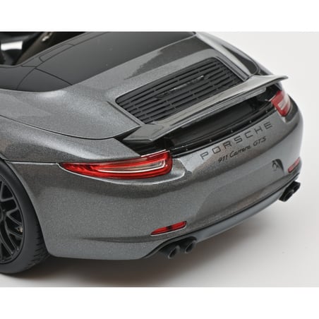 Schuco 1/18 Porsche 911 Carrera GTS Corvertible