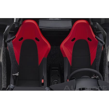 Autoart 1/18 McLaren P1 2013