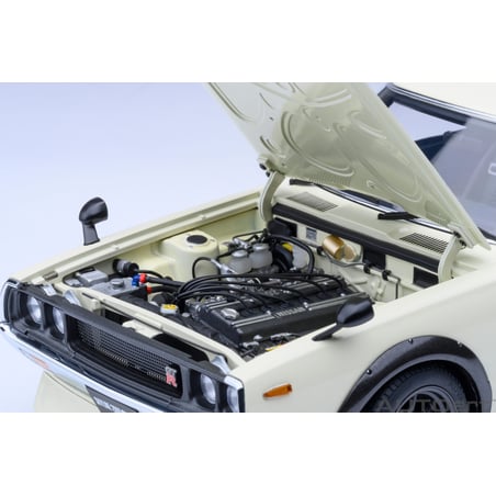 Autoart 1/18 Nissan Skyline 2000 GT-R (KPGC110) Tuned version 1973 with RS Watanabe wheel