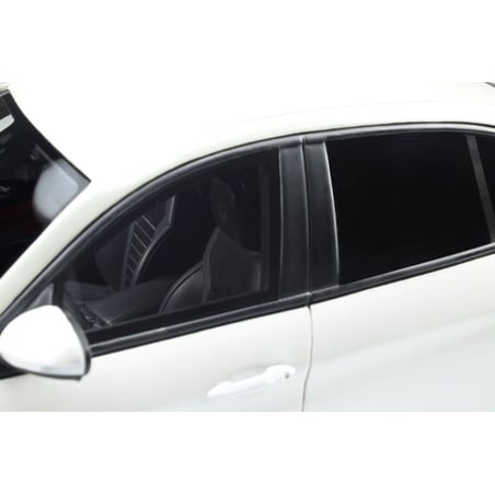 Otto Mobile 1/18 Alfa Romeo Giulia Quadrifoglio 2019