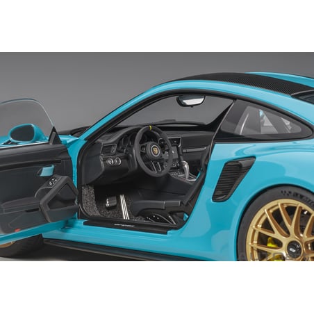 Autoart 1/18 Porsche 911 (991.2) GT2 RS Weissach Package