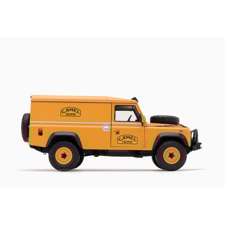 Almost Real 1/18 Land Rover Defender 110 "Camel Trophy" Support Unit Borneo 1985