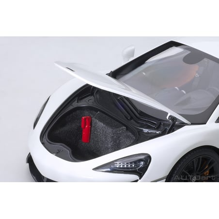 AutoArt 1/18 McLaren 570S