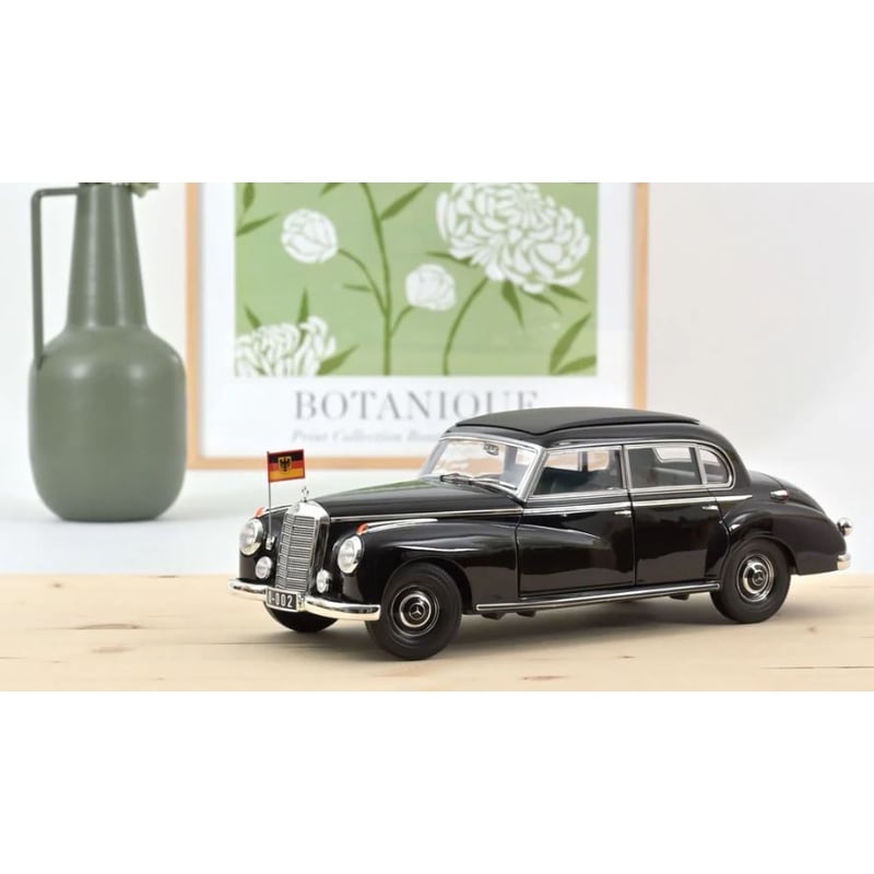 Norev 1/18 Mercedes Benz 300 (W186) Konrad Adenauer 1955
