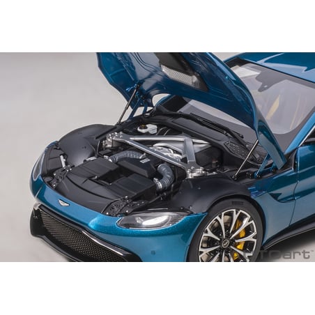 Autoart 1/18 Aston Martin Vantage 2019
