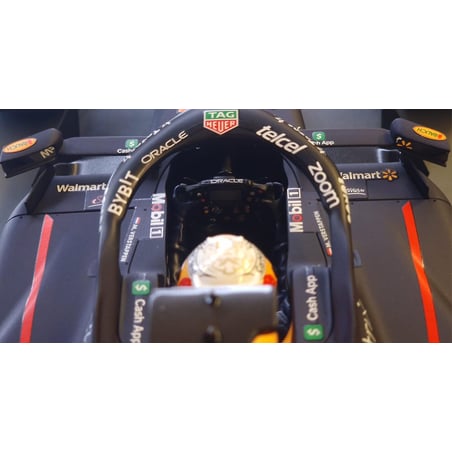 Spark 1/12 Oracle Red Bull Racing RB18 No.1 Winner Japanese GP 2022 F1 World Champion Max Verstappen