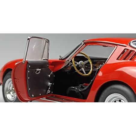 CMC 1/18 Ferrari 275 GTB/C 1966