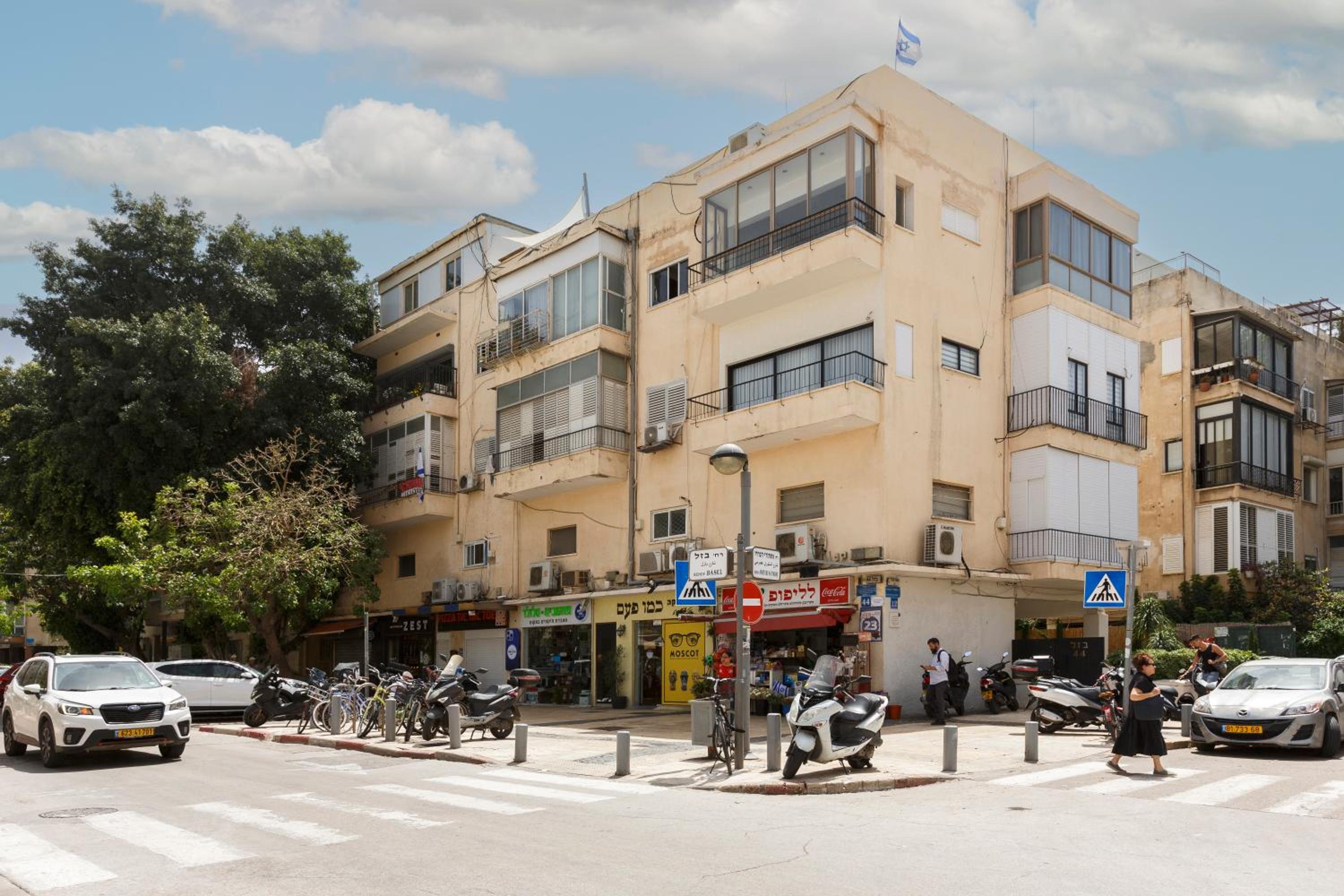 לוקאלז בזל – דירת אירוח בתל אביב - 19