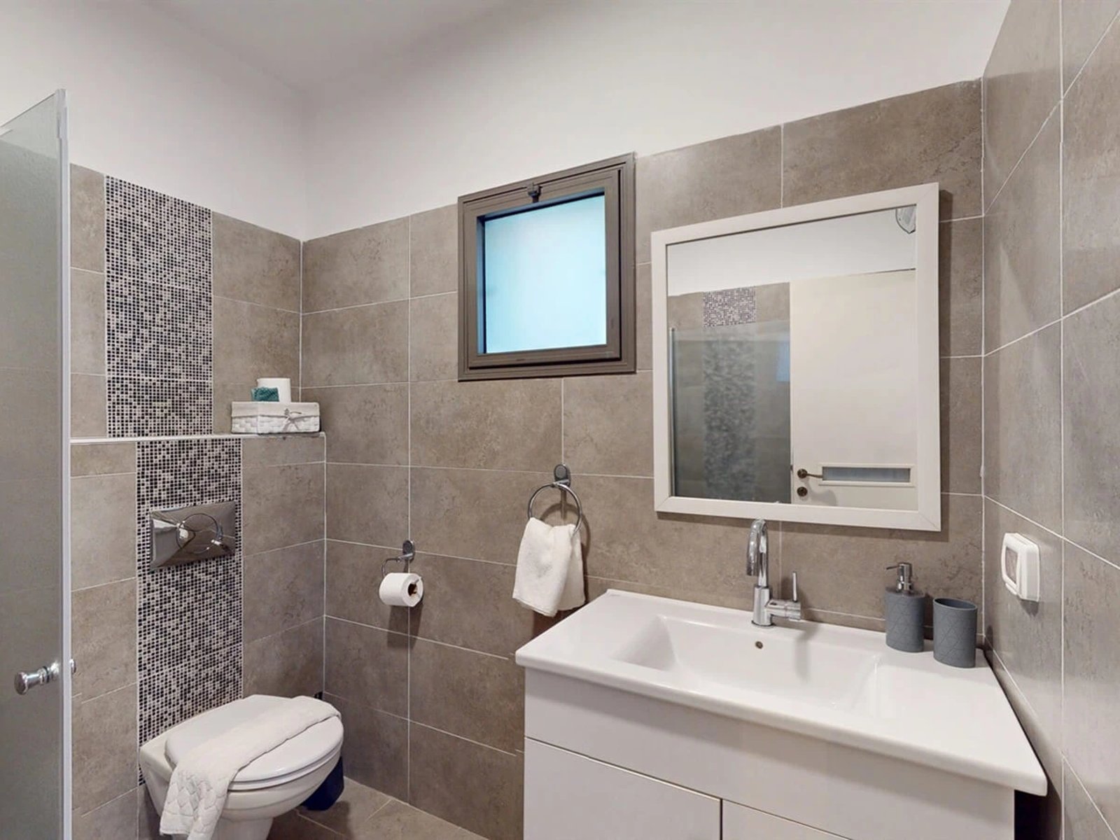 Люкс с собственным бассейном и внутренним двориком - Tiffany Suites 5
