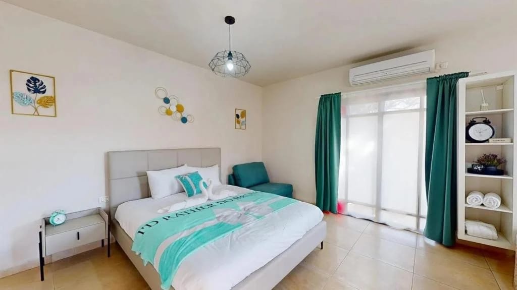 Suite mit privatem Pool und Innenhof – Tiffany-Suiten in Had-Nes, Golanhöhen und Hermon, Israel
