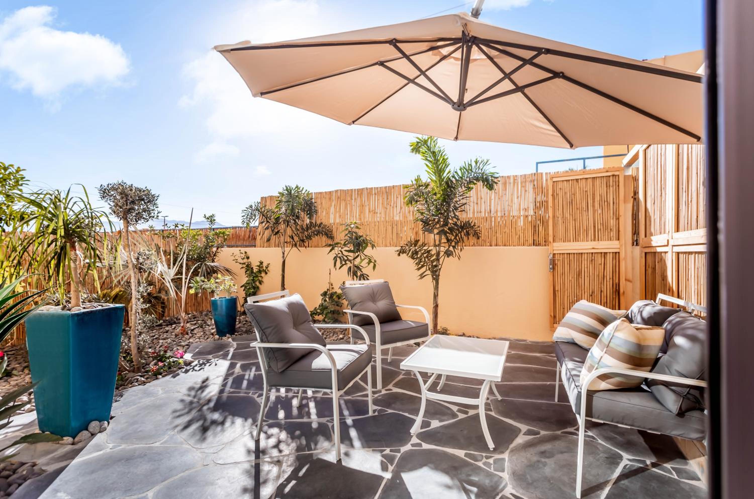 Appartement avec jardin et accès à la piscine - 4