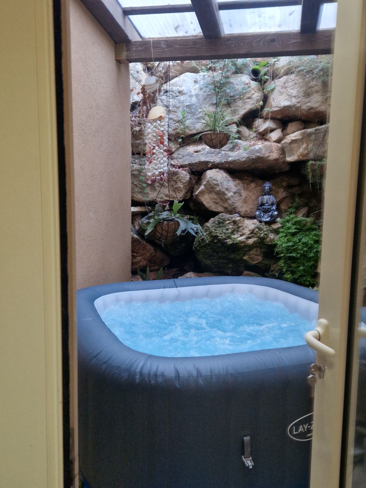 סוויטה זוגית במקום שקט מול הנוף - 21