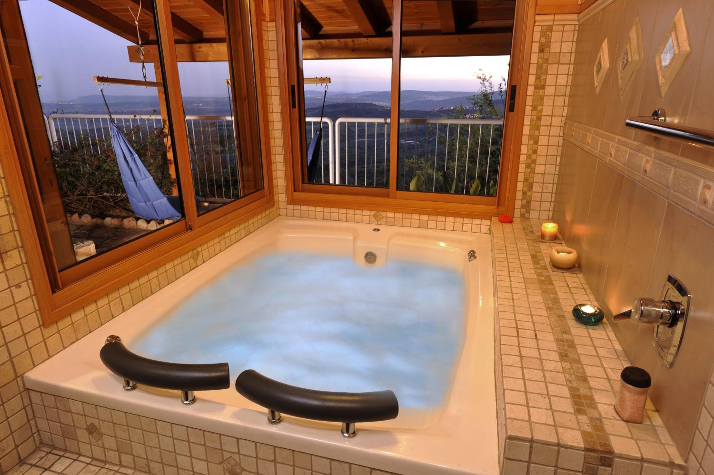 Ofek - Chalet en bois avec jacuzzi, sauna et vue sur le lac de Tibériade - 11
