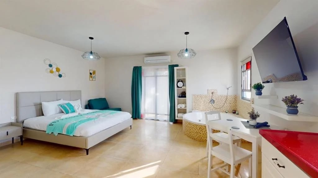 Tiffany Suites - 3 suites with private pools - 10