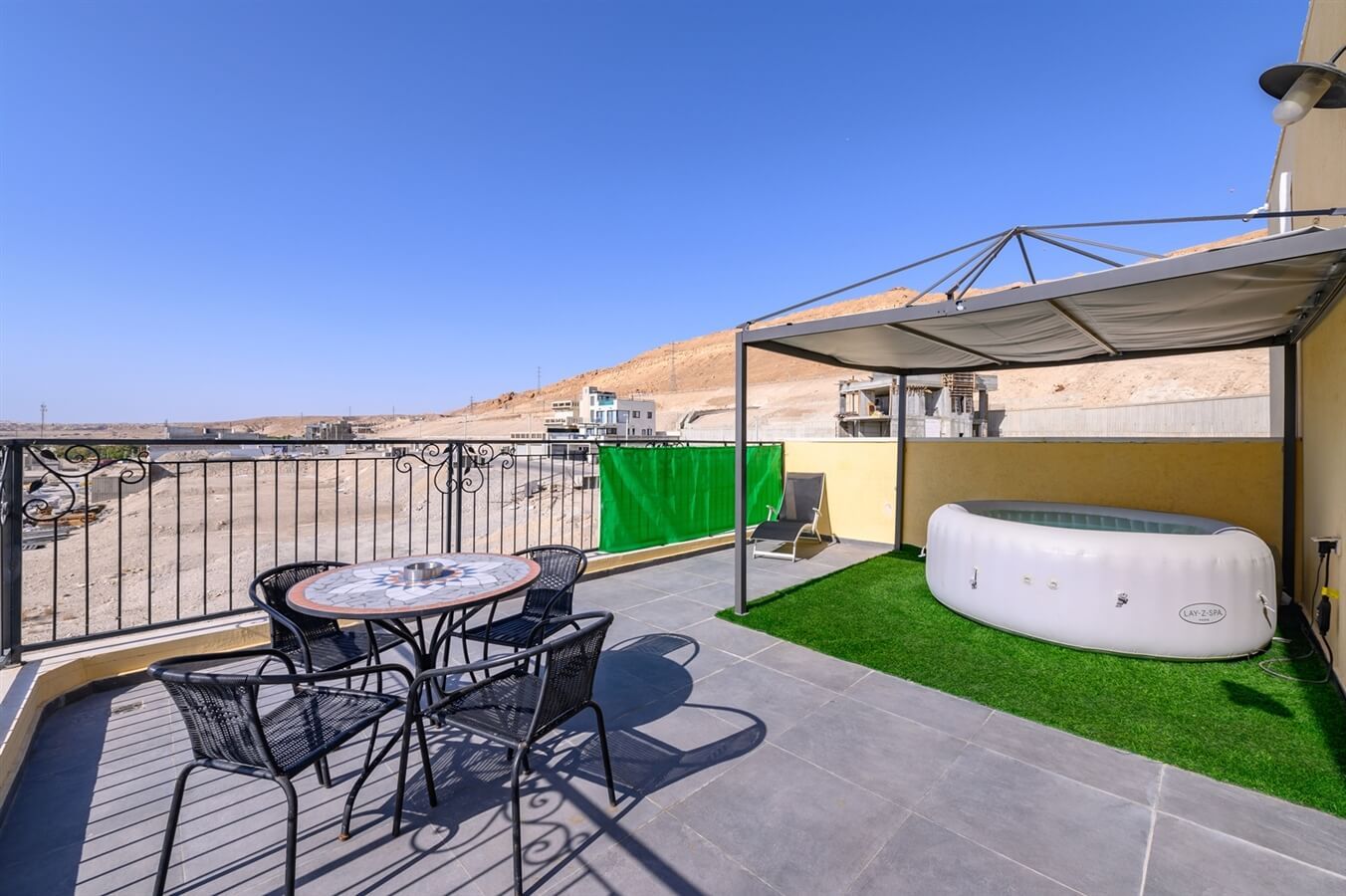 Zohar in der Wüste – Studio mit Whirlpool und Balkon Nr. 1 in Newe Sohar, Totes Meer, Israel