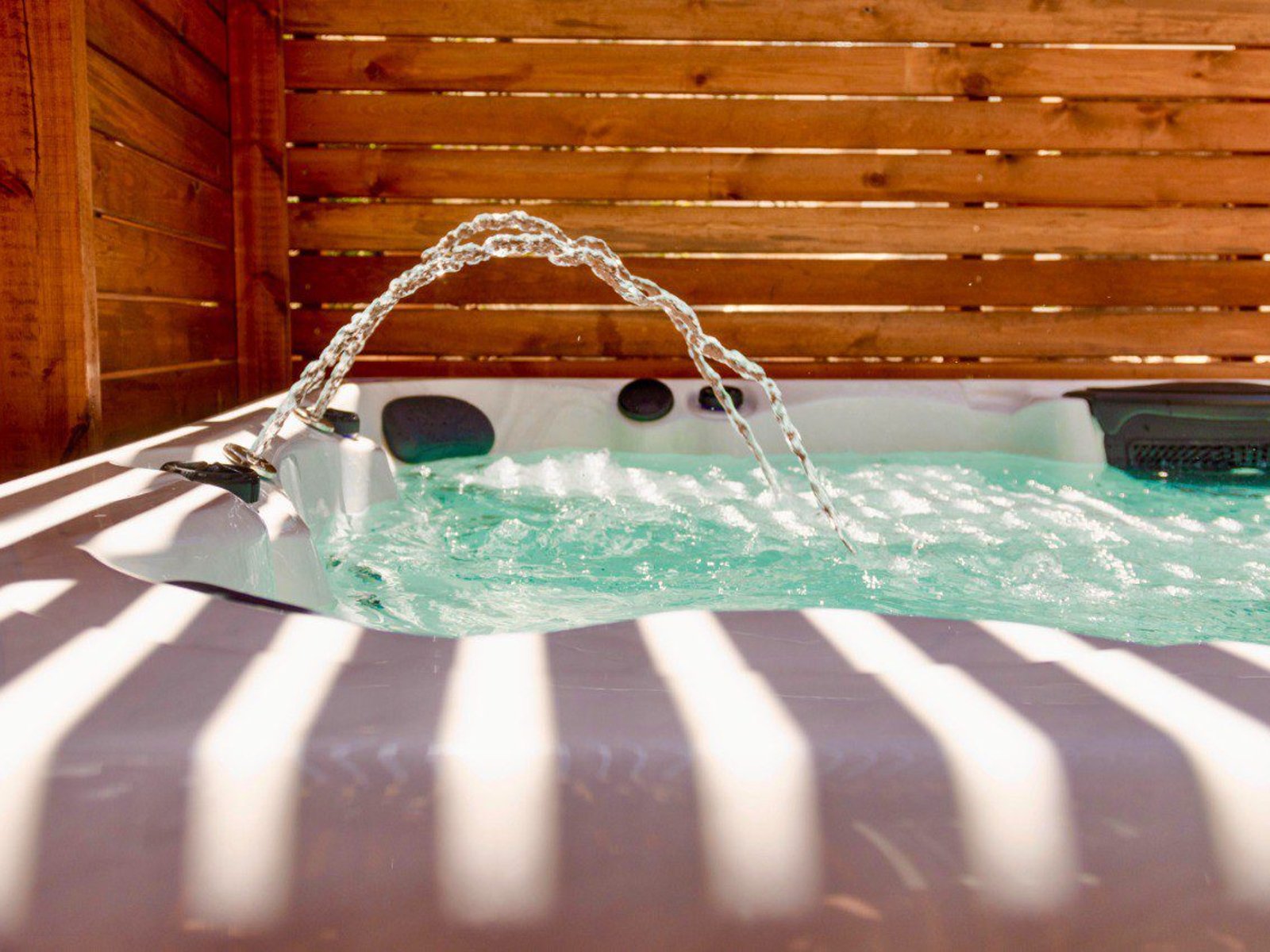 B&B with jacuzzi in Mamilla 3