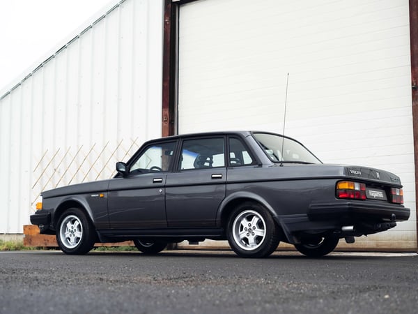 Volvo 240 2.3 GLT - 1990