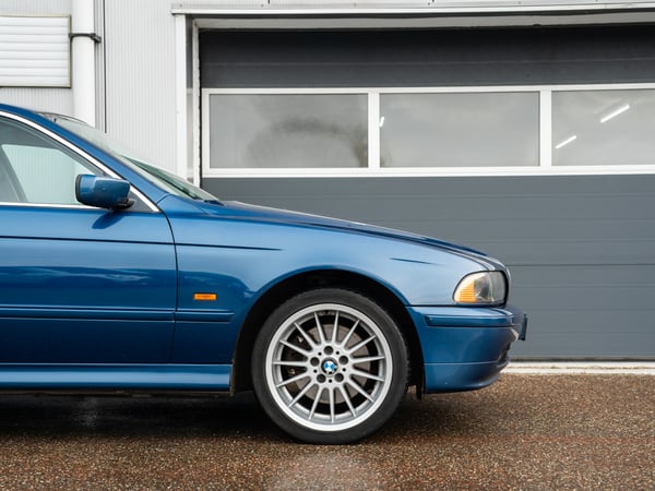 BMW 530i E39 - 2001