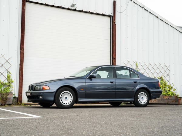 BMW E39 523i A - 1997