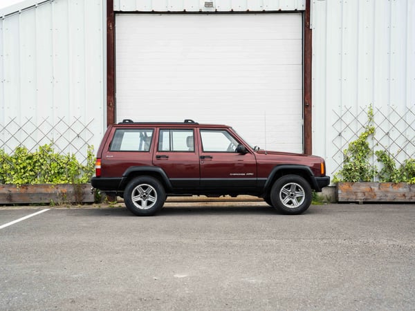 Jeep Cherokee XJ 4.0i Classic - 2000