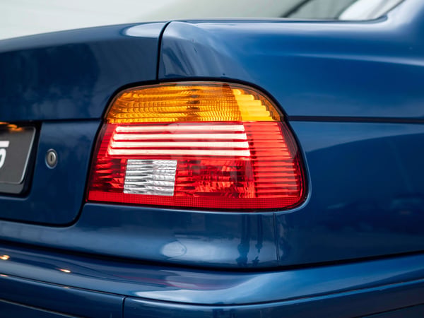 BMW E39 530iA - 2001