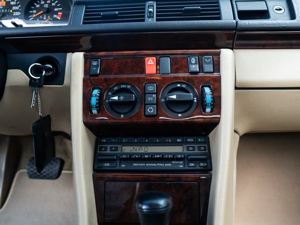 Mercedes Benz C124 320CE - 1993