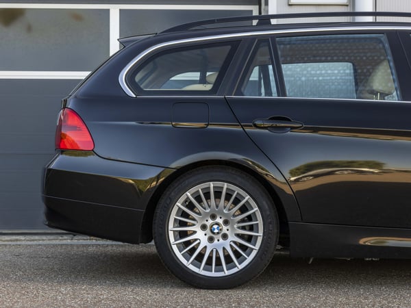 BMW E91 325i N52 - 2006
