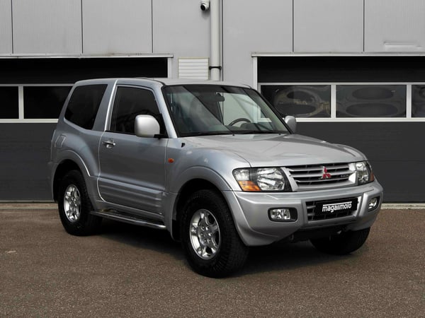 Mitsubishi Pajero V60 3.5 V6 GDI  Short Body - 2000