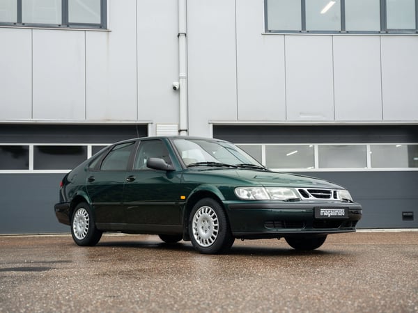 Saab 9-3 Hatchback 2.0i - 2000