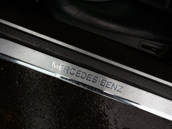 Mercedes Benz R129 - SL320 1997