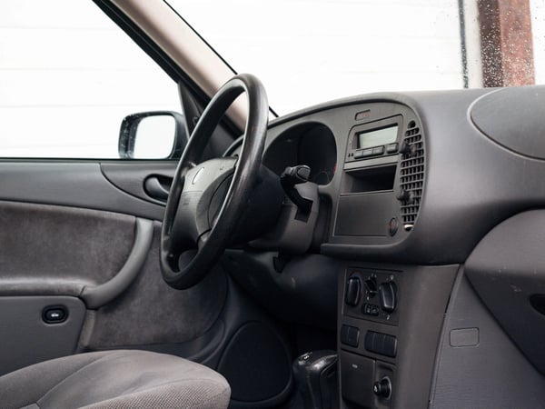 Saab 9-3 2.0i - 1998