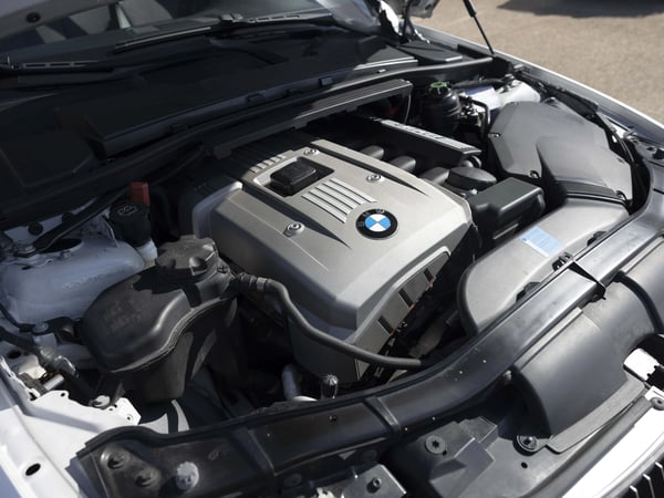 BMW E90 325i M-Sport - 2005