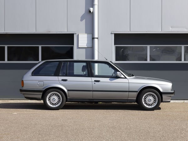 BMW E30 325i Touring - 1988