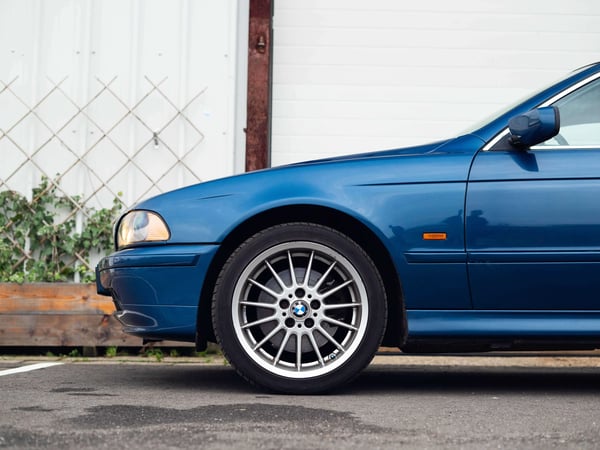 BMW E39 530iA - 2001