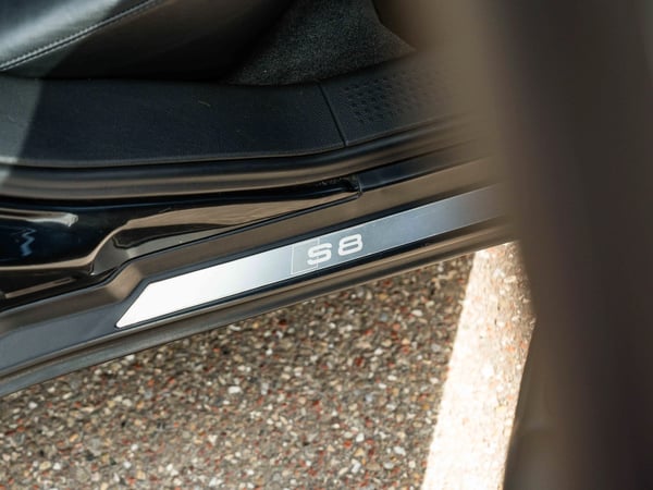 Audi S8 4.2 V8 - 2002
