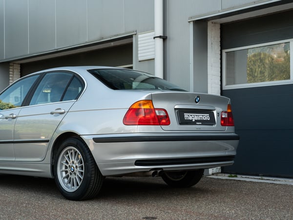 BMW E46 320i Sedan - 1998