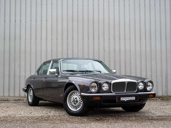 Daimler Double Six Series III - 1986