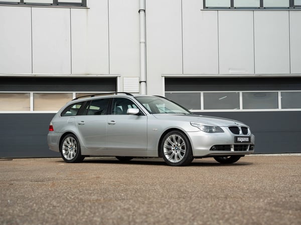 BMW E61 525i Touring High Executive - 2005