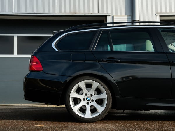 BMW 325i Touring E91 - 2006