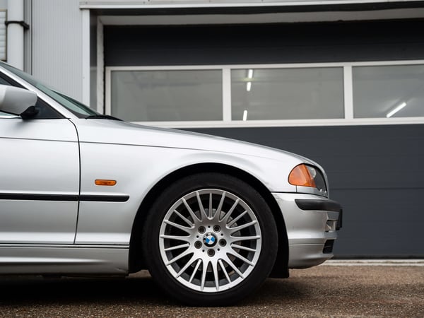BMW E46 328i Touring - 2000