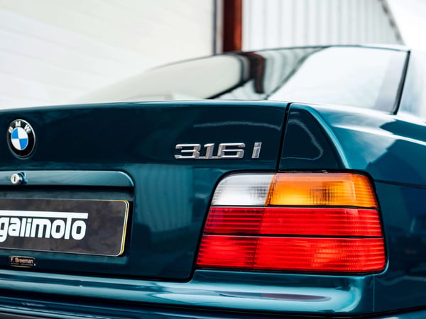 BMW E36 316i Sedan - 1996