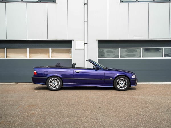 BMW E36 320iA Cabrio Individual - 1999