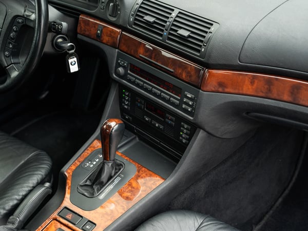 BMW E39 523i A - 1997