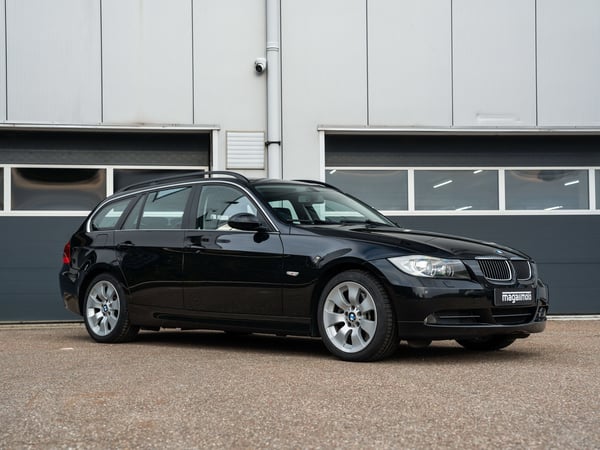 BMW 330i Touring E91 - 2006