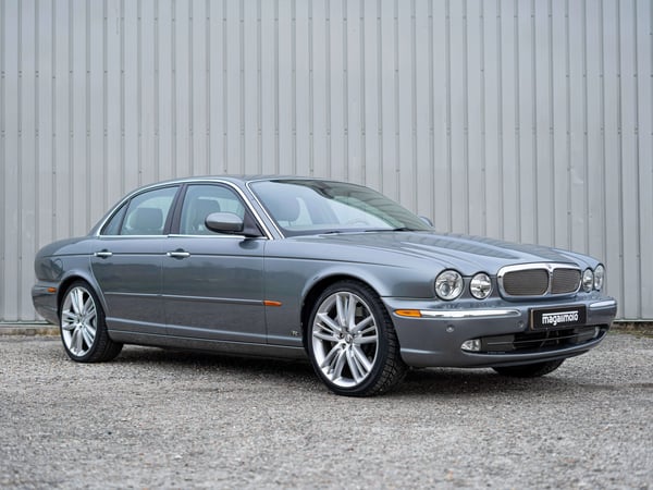 Jaguar XJ Super V8 - 2003
