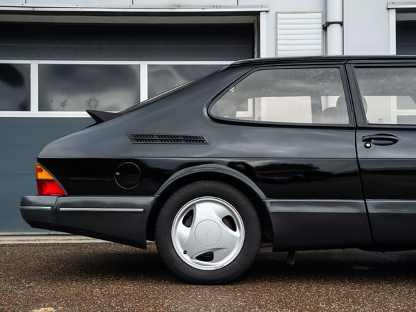 Saab 900 Turbo 16 S - 1993