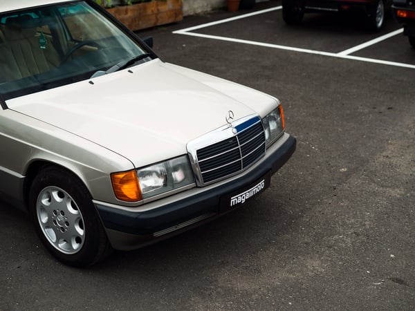 Mercedes Benz W201 190E 2.0 - 1989