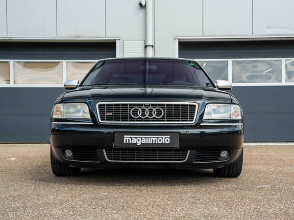 Audi S8 4.2 V8 - 2002